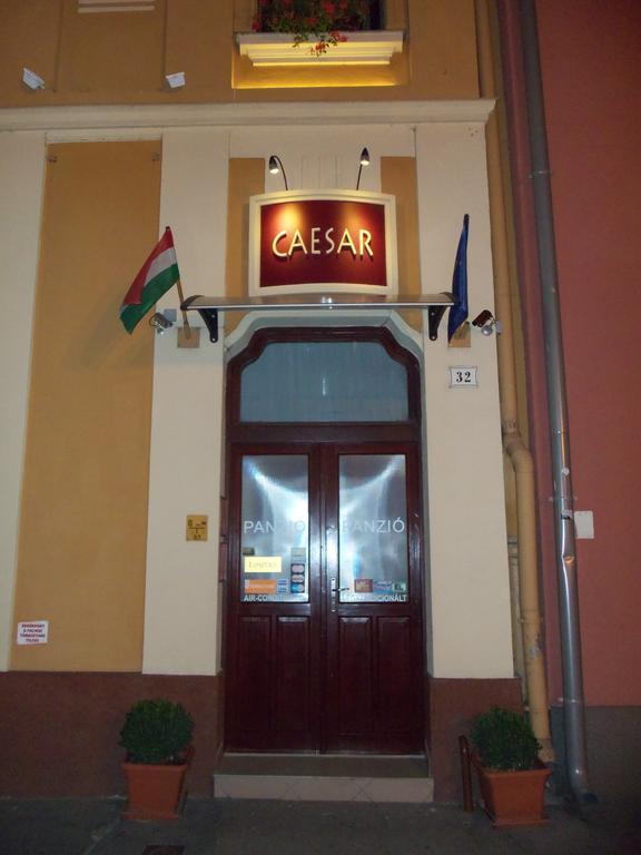 Caesar Panzio Hotell Pápa Eksteriør bilde